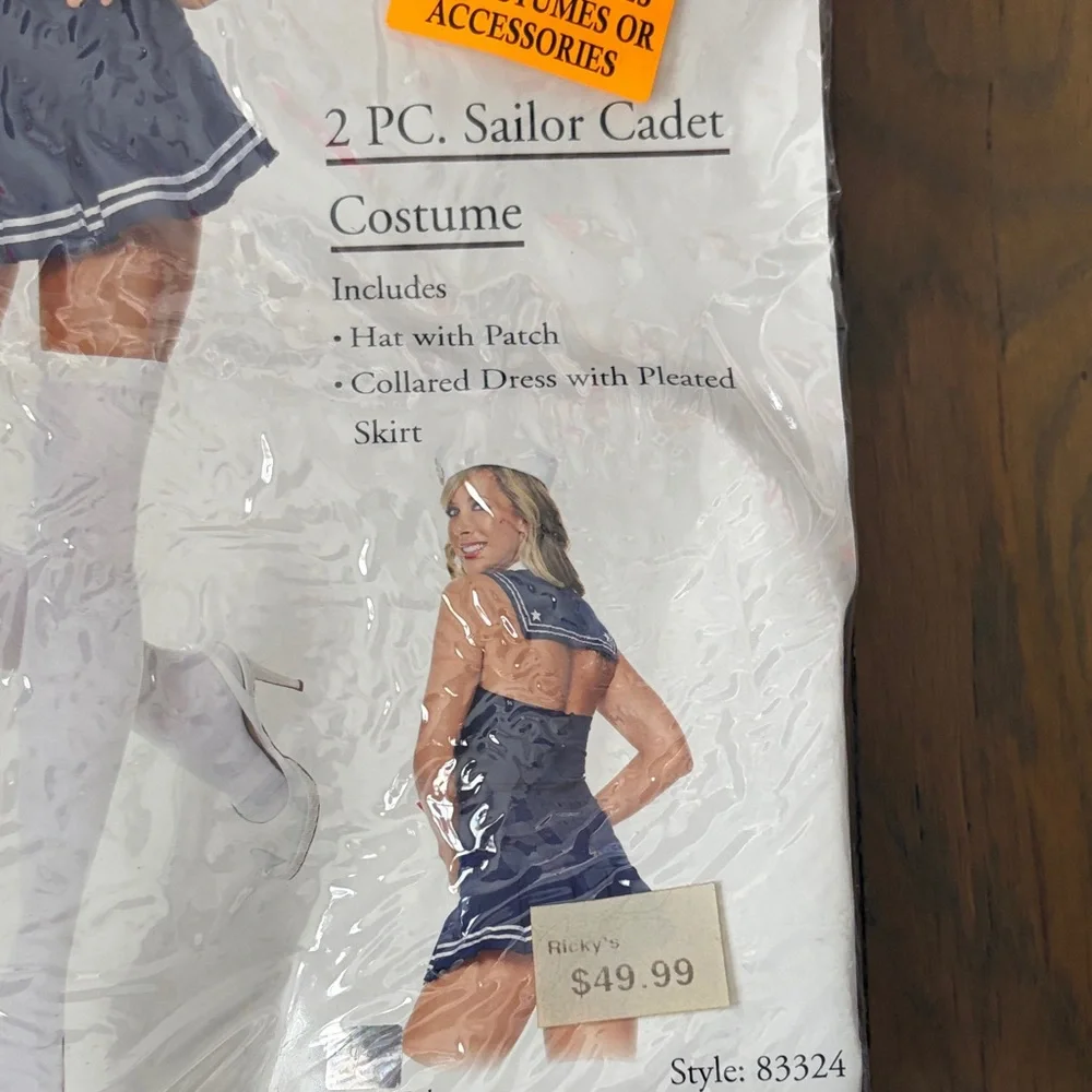 Leg Avenue Navy, White & Red Sailor Costume NWT S/M - Picture 2 of 5